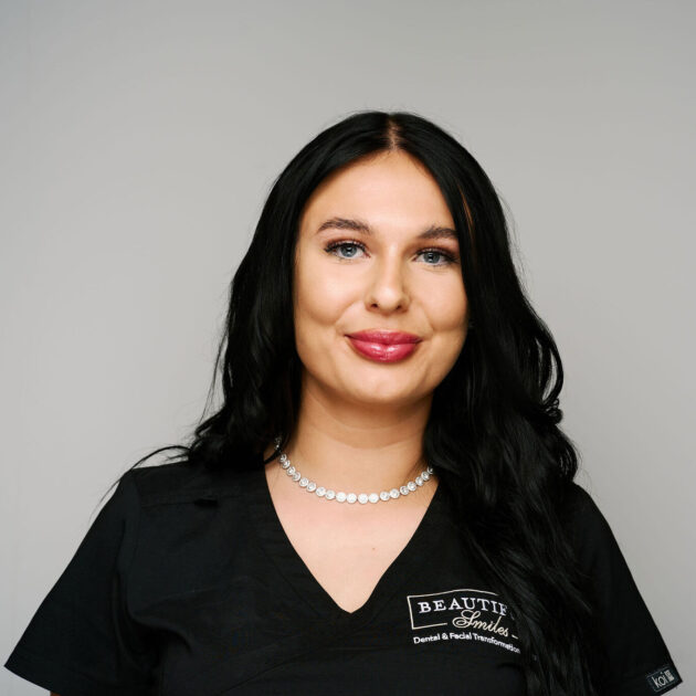 Dr. Nora Albaldawi Headshot
